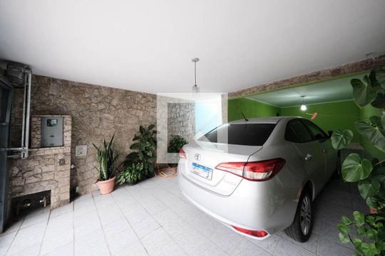 Garagem de casa à venda com 3 quartos, 178m² em Jardim Brasilia (zona Leste), São Paulo
