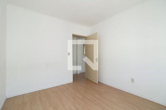 Quarto de apartamento para alugar com 1 quarto, 58m² em Sarandi, Porto Alegre