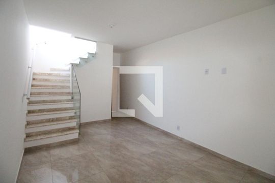 Sala de casa para alugar com 4 quartos, 185m² em Jardim das Industrias, São José dos Campos