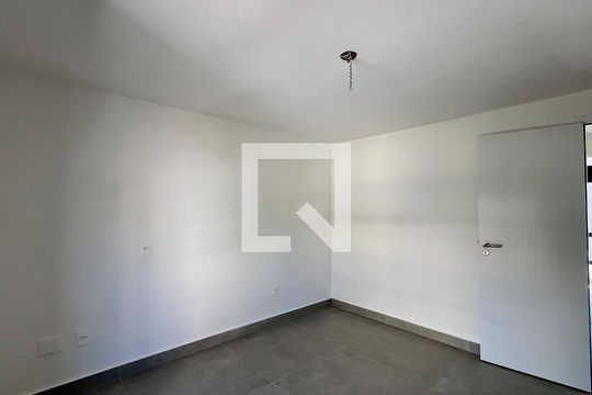 Suíte de casa à venda com 3 quartos, 276m² em Vila Madalena, São Paulo
