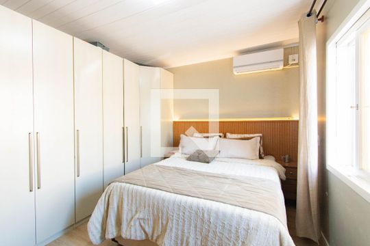 Quarto 1 de casa à venda com 3 quartos, 125m² em Mato Grande, Canoas