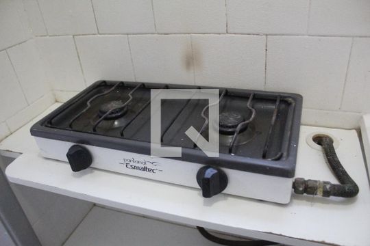Cozinha de apartamento para alugar com 1 quarto, 20m² em Tijuca, Rio de Janeiro
