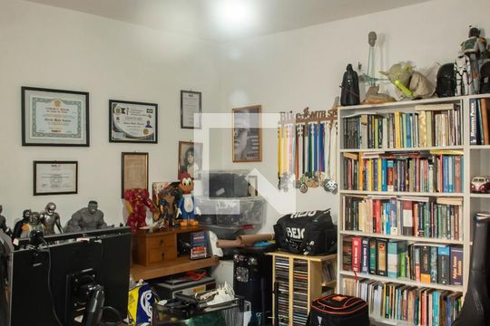 Quarto 2 de casa à venda com 3 quartos, 234m² em Vila Clementino, São Paulo
