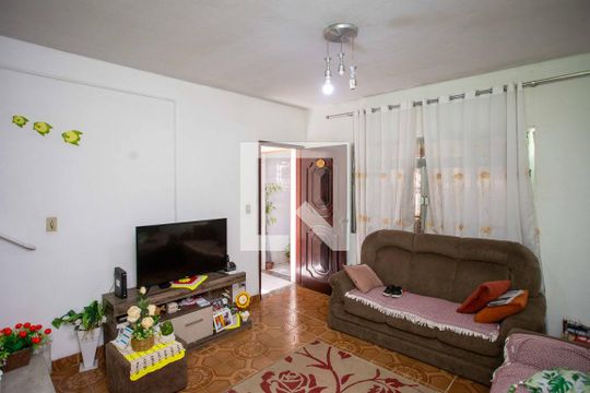 Sala de casa à venda com 4 quartos, 210m² em Taboão, Diadema