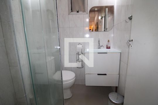 Banheiro de apartamento à venda com 2 quartos, 49m² em Vila Santa Maria, São Paulo