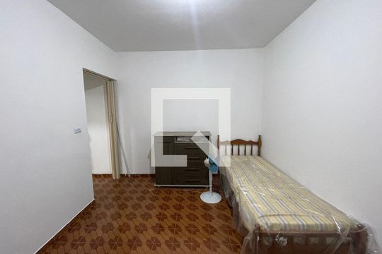 Quarto 2 de casa para alugar com 2 quartos, 64m² em Vila São Silvestre, São Paulo