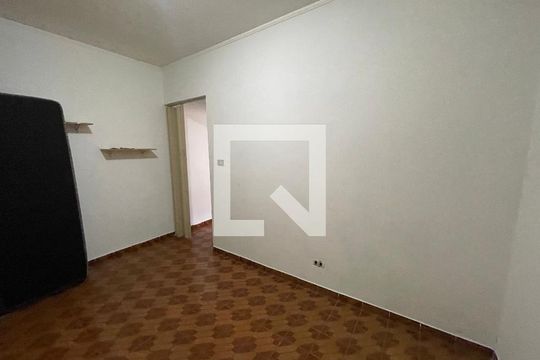 Quarto 1 de casa para alugar com 2 quartos, 64m² em Vila São Silvestre, São Paulo