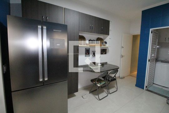Cozinha de casa para alugar com 3 quartos, 130m² em Jardim das Industrias, São José dos Campos