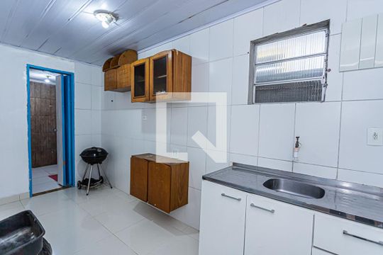 Cozinha de casa à venda com 3 quartos, 140m² em Vila Zat, São Paulo
