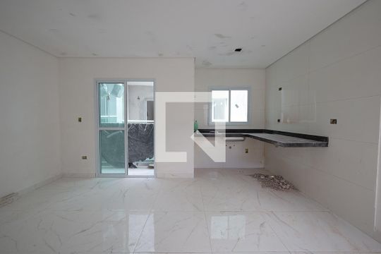 Sala de casa de condomínio à venda com 2 quartos, 117m² em Vila Metalúrgica, Santo André