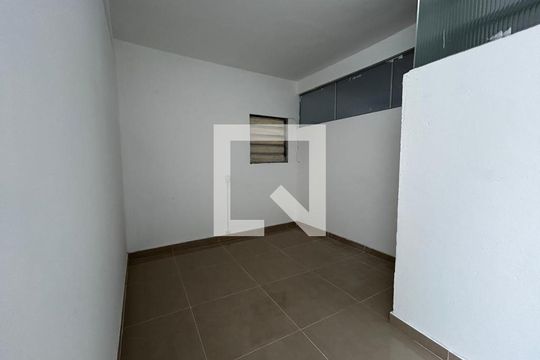 Sala de apartamento para alugar com 2 quartos, 68m² em Vila Nova Bonsucesso, Guarulhos