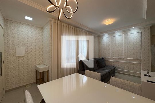 Sala de apartamento à venda com 2 quartos, 63m² em Vila Santo Alberto, Santo André