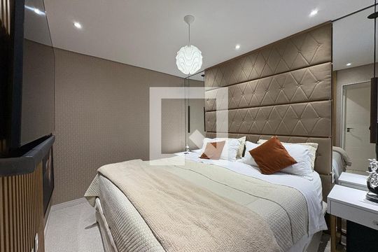 Quarto de apartamento à venda com 2 quartos, 63m² em Vila Santo Alberto, Santo André