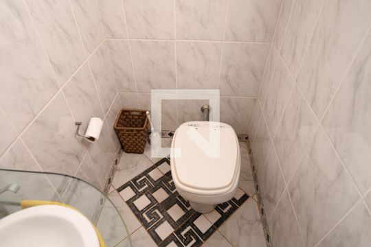 Lavabo de casa à venda com 4 quartos, 230m² em Loteamento Parque das Hortências (sousas), Campinas