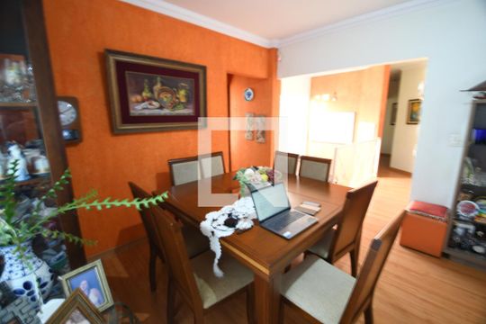 Sala de casa à venda com 4 quartos, 230m² em Loteamento Parque das Hortências (sousas), Campinas