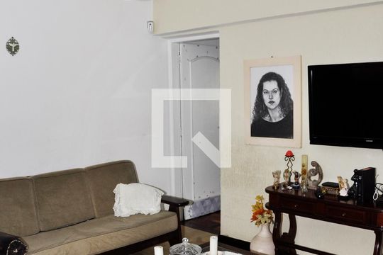 Sala de casa à venda com 3 quartos, 142m² em Piqueri, São Paulo