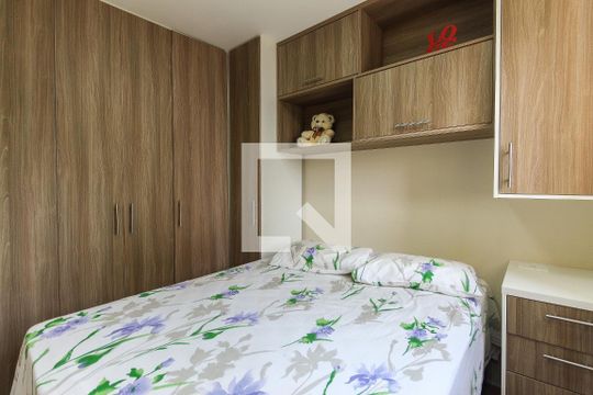 Quarto 1 de apartamento à venda com 2 quartos, 43m² em Vila Carmosina, São Paulo