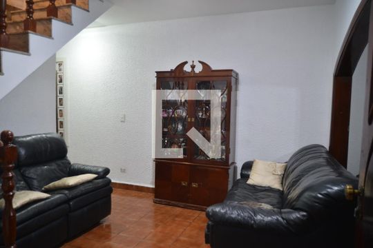 Sala de casa para alugar com 6 quartos, 243m² em Vila América, Santo André