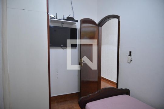 Quarto 1 de casa para alugar com 6 quartos, 243m² em Vila América, Santo André