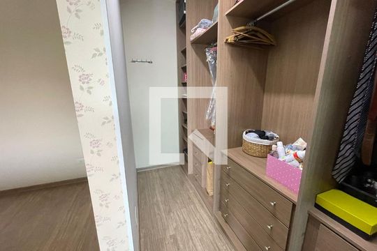 Suíte 1 de casa à venda com 3 quartos, 233m² em Vila Curuçá, Santo André