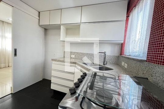 Apartamento à venda com 3 quartos, 106m² em Sion, Belo Horizonte