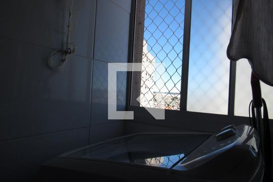 Área de Serviço de apartamento à venda com 2 quartos, 52m² em Jardim Roberto, Osasco