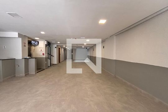 Área comum de kitnet/studio para alugar com 1 quarto, 18m² em Vila Nova Conceição, São Paulo