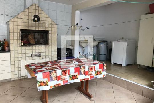 Casa à venda com 3 quartos, 360m² em Jardim Andrea Demarchi, São Bernardo do Campo