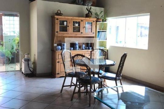 Casa à venda com 3 quartos, 360m² em Jardim Andrea Demarchi, São Bernardo do Campo