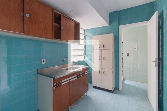 Cozinha e Área de Serviço de apartamento à venda com 2 quartos, 76m² em Cidade Baixa, Porto Alegre