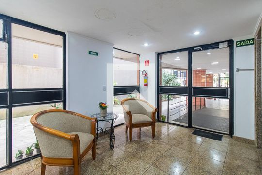 Hall social de apartamento à venda com 2 quartos, 76m² em Cidade Baixa, Porto Alegre