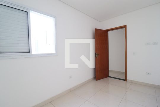 Quarto de apartamento à venda com 2 quartos, 123m² em Vila Vilma, Santo André