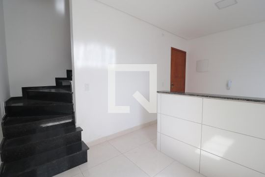 Cozinha de apartamento à venda com 2 quartos, 123m² em Vila Vilma, Santo André