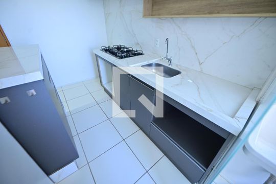 Cozinha de apartamento para alugar com 2 quartos, 51m² em Setor Faicalville, Goiânia
