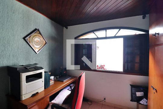 Quarto 2 de casa à venda com 2 quartos, 235m² em Vila Alvinopolis, São Bernardo do Campo