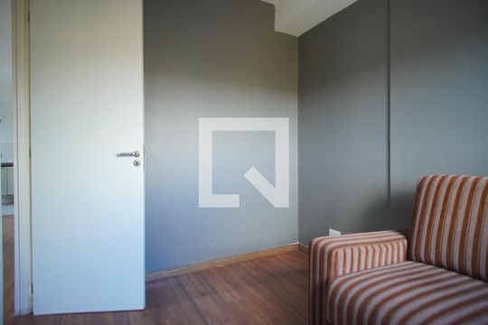 Quarto  de apartamento à venda com 2 quartos, 65m² em Farrapos, Porto Alegre