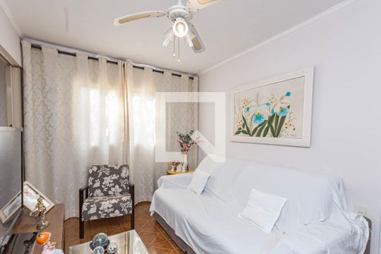 Sala de casa à venda com 2 quartos, 320m² em São Salvador, São Paulo