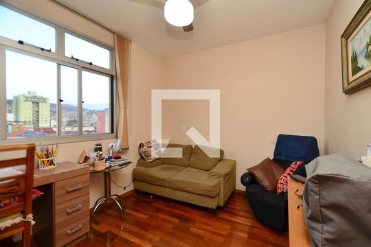 Quarto 1 de apartamento à venda com 3 quartos, 93m² em Pompéia, Belo Horizonte