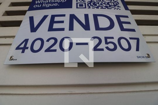 Placa de casa à venda com 4 quartos, 300m² em Vila Santa Clara, São Paulo