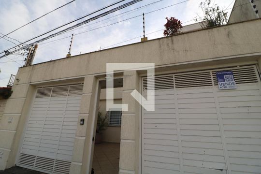 Fachada de casa à venda com 4 quartos, 300m² em Vila Santa Clara, São Paulo