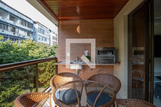  Varanda de apartamento à venda com 3 quartos, 102m² em Tijuca, Rio de Janeiro