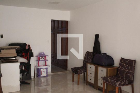 Sala 2 de casa para alugar com 4 quartos, 150m² em Curicica, Rio de Janeiro