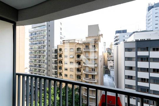 Varanda Studio de kitnet/studio para alugar com 1 quarto, 21m² em Santa Ifigênia, São Paulo