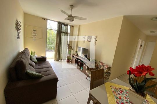 Sala de apartamento à venda com 2 quartos, 57m² em Tanque, Rio de Janeiro