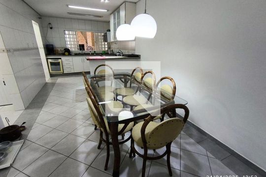 Casa para alugar com 6 quartos, 265m² em Parque Terra Nova II, São Bernardo do Campo