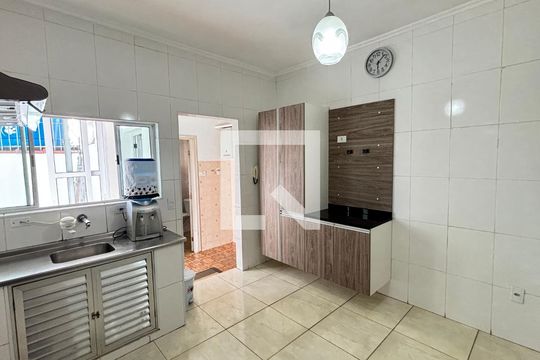Cozinha de casa para alugar com 2 quartos, 116m² em Vila Curuçá, Santo André