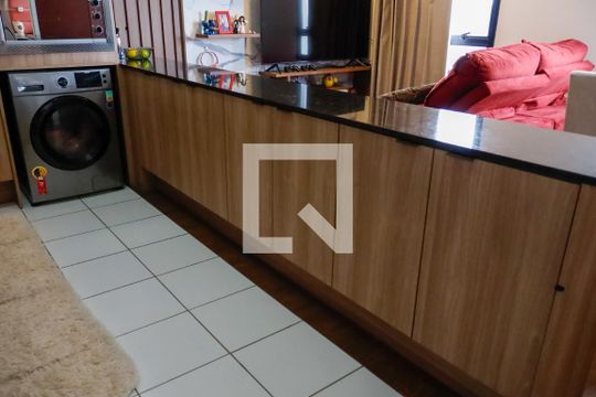 Cozinha de apartamento à venda com 1 quarto, 36m² em Presidente Altino, Osasco