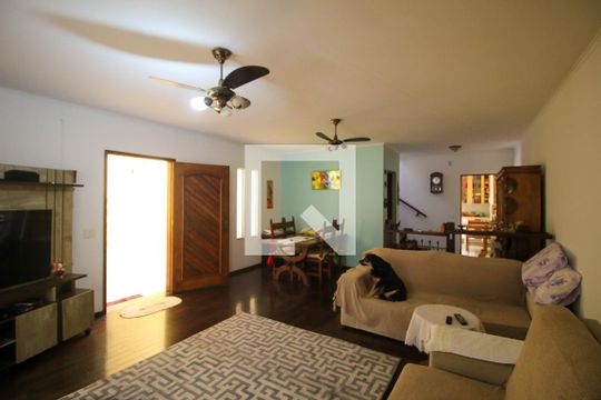 Sala de casa para alugar com 3 quartos, 250m² em Jardim Independência (são Paulo), São Paulo