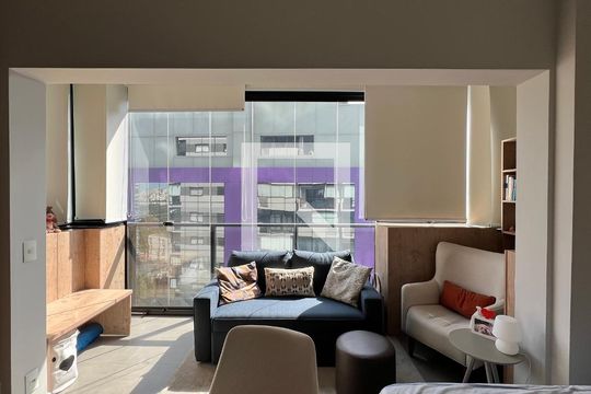 Varanda de kitnet/studio para alugar com 1 quarto, 33m² em Pinheiros, São Paulo