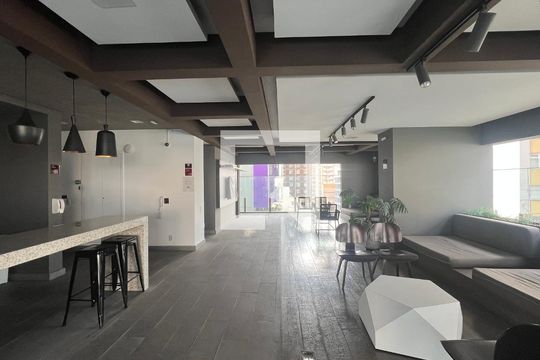 Área comum de kitnet/studio para alugar com 1 quarto, 33m² em Pinheiros, São Paulo